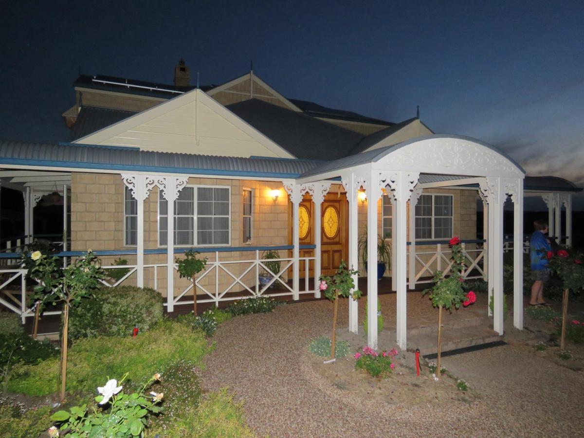 Grovely House Bed & Breakfast Stanthorpe Eksteriør bilde